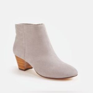 Coconuts by Matisse Margarita suede zip up ankle booties